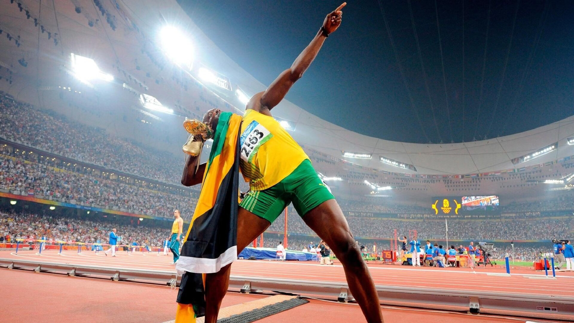 图穆亚的爆发性进攻与快速反击,成为袋鼠队获胜的重要因素,图阿vs穆勒